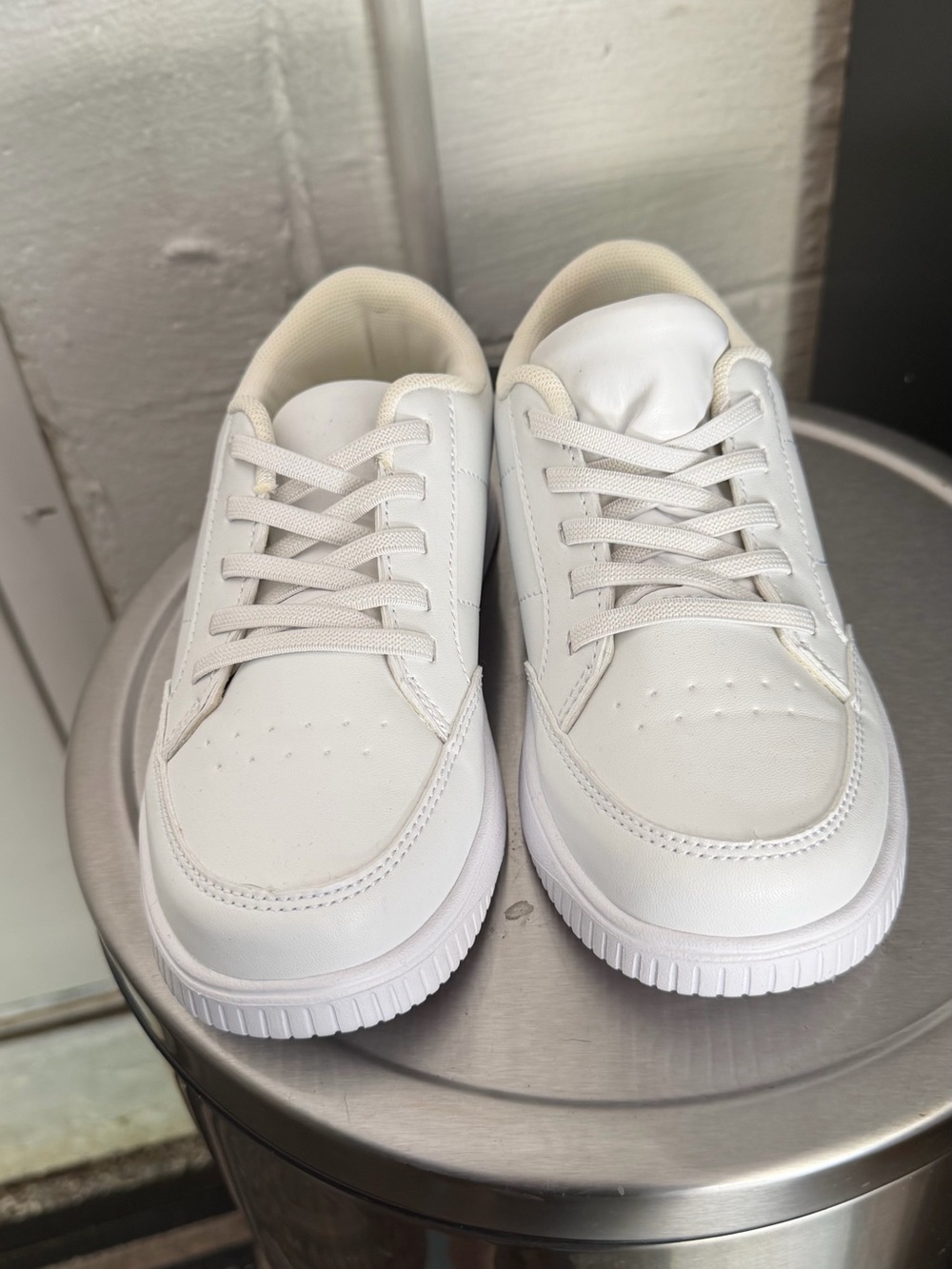 Classic White Men's Low-Top Sneakers